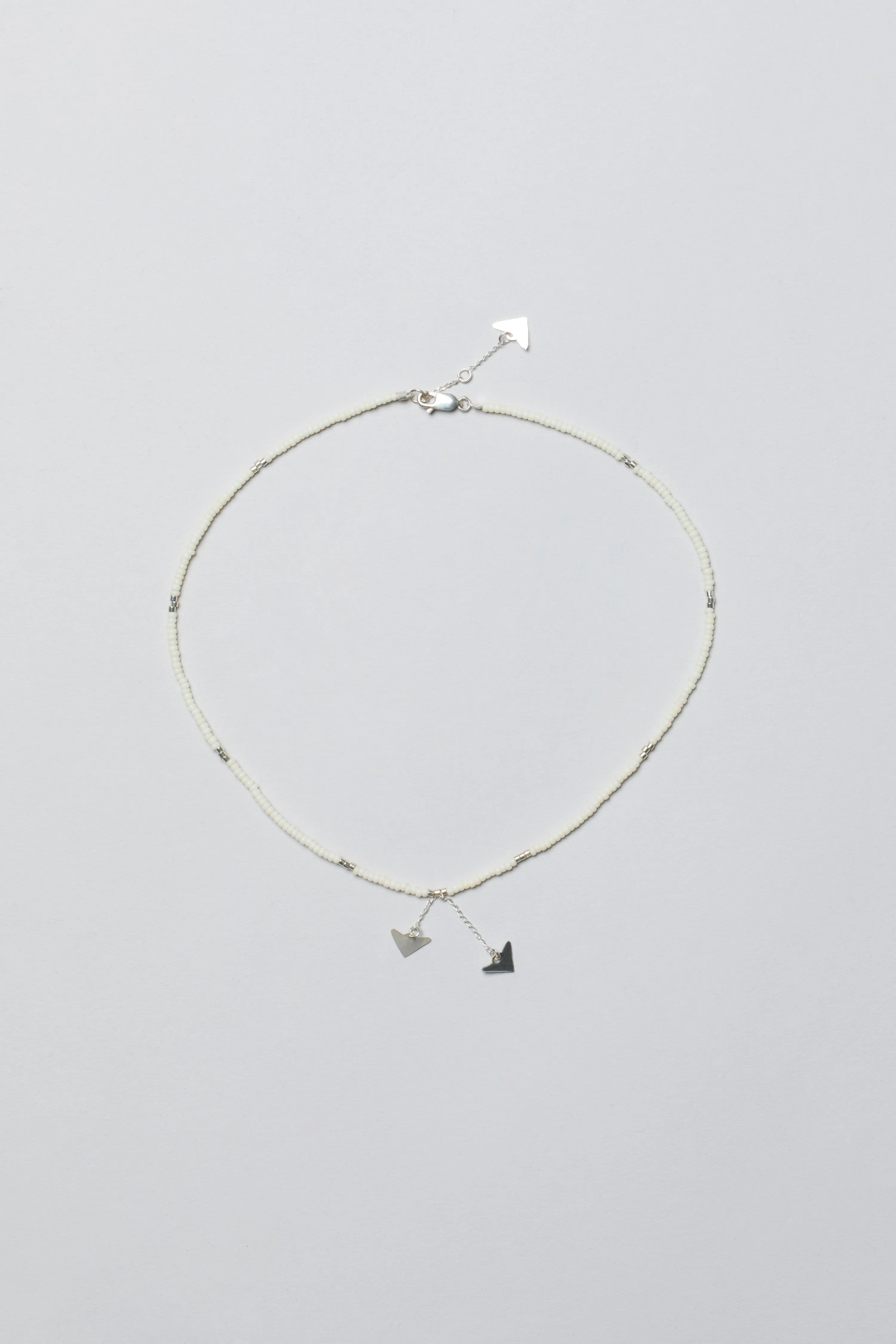 Neema Short Necklace - OFF WHITE/SILVER