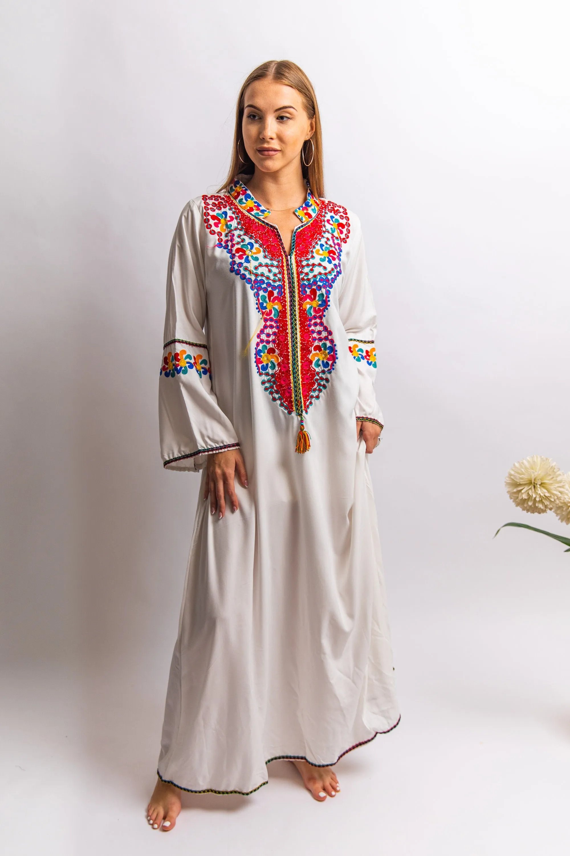 White bohemian embroidered cotton caftan, embroidered Caftan, caftans for women, embroidered Caftan dress, Caftan maxi, Caftans for women